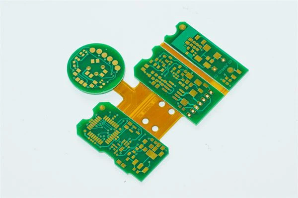 Top - inférieur asymétrique rigide - pcb flexible
